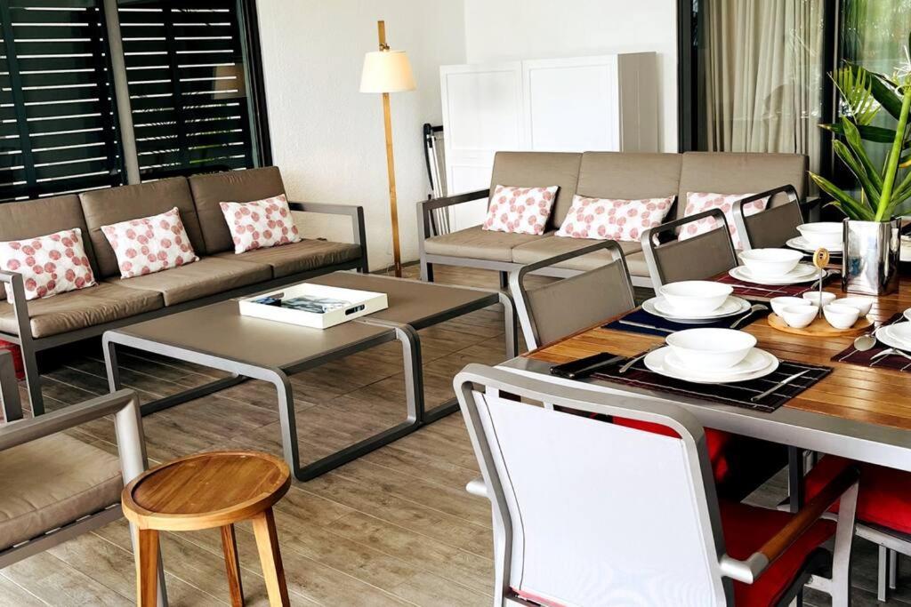 Rivière Noire Latitude Luxury Seafront Suite מראה חיצוני תמונה